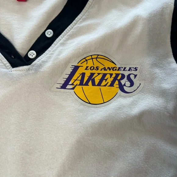 Mitchell & Ness Lakers Black and White Long Sleeve Tee - Picture 3 of 9